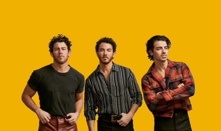 JONAS BROTHERS LIVE! FIVE ALBUMS. ONE NIGHT.