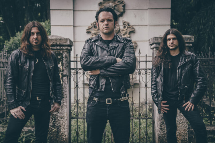 NIGHT DEMON: DARKNESS REMAINS – DELUXE & EXPANDED