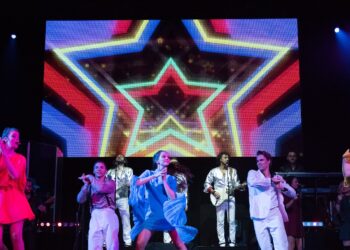 MASSACHUSETTS – DAS BEE GEES MUSICAL