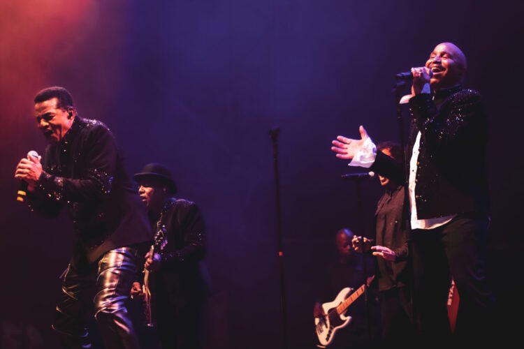 Live-Review! The Jacksons 10.9. München, Circus Krone – R.I.P. Tito Jackson