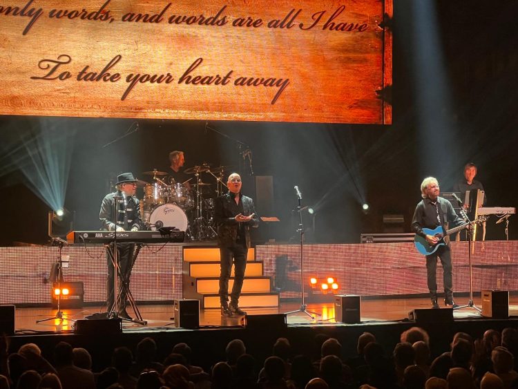 Live-Review! Nights On Broadway 18.10. München, Circus Krone