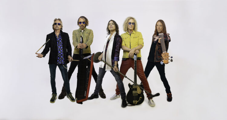 FOREIGNER: 3 x 2 Tickets für das Konzert am 2.7. auf dem „Tollwood“ in München zu gewinnen!!!