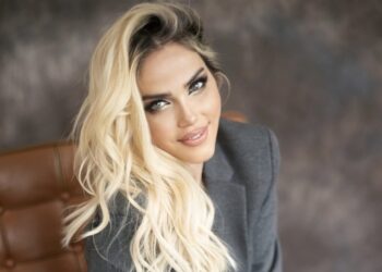 SAFIYA: Liefert die Hymne zum Weltfrauentag!