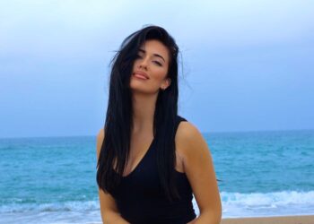 Vicky Lampidi: Läutet mit „Blue Sea Bahama“ den Sommer ein