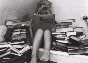 VINTER: ROMANCE IS DEAD