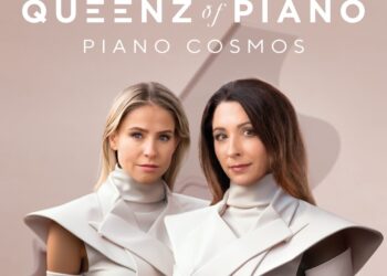 QUEENZ OF PIANO: PIANO COSMOS