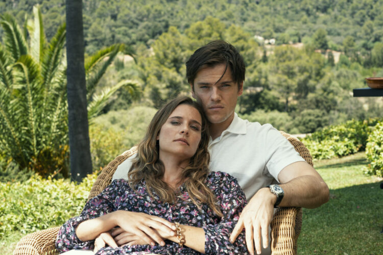 FALL FOR ME – Erotisches Sommer-Drama von Sherry Hormann startet am 21. August