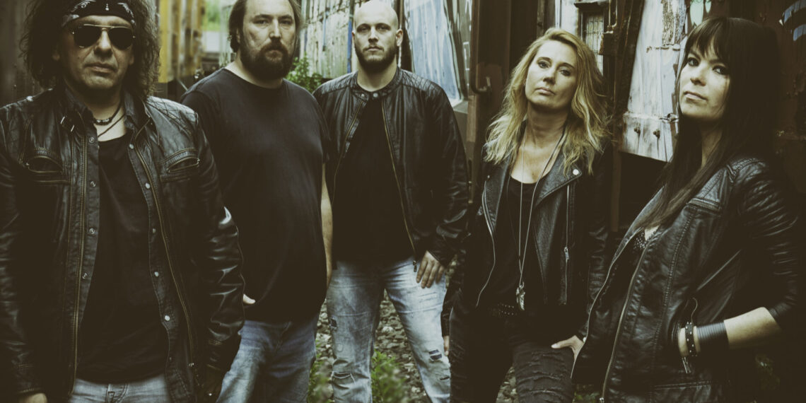 WHY AMNESIA – Female-Fronted-Fünfer mit neuer Singleund viel Live-Präsenz!