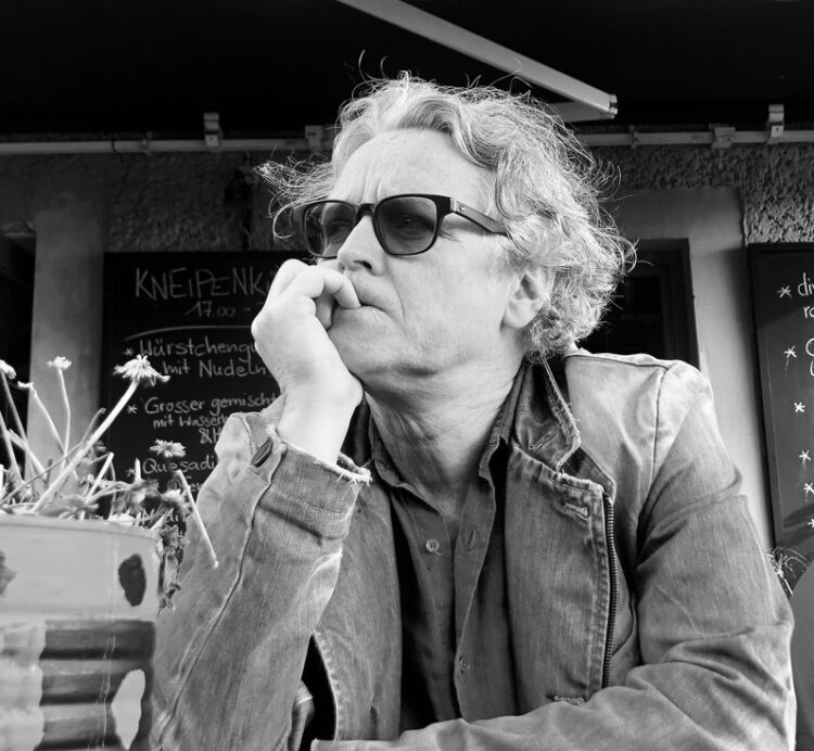 RODDY MCKINNON: TOURIST ON THE MOON