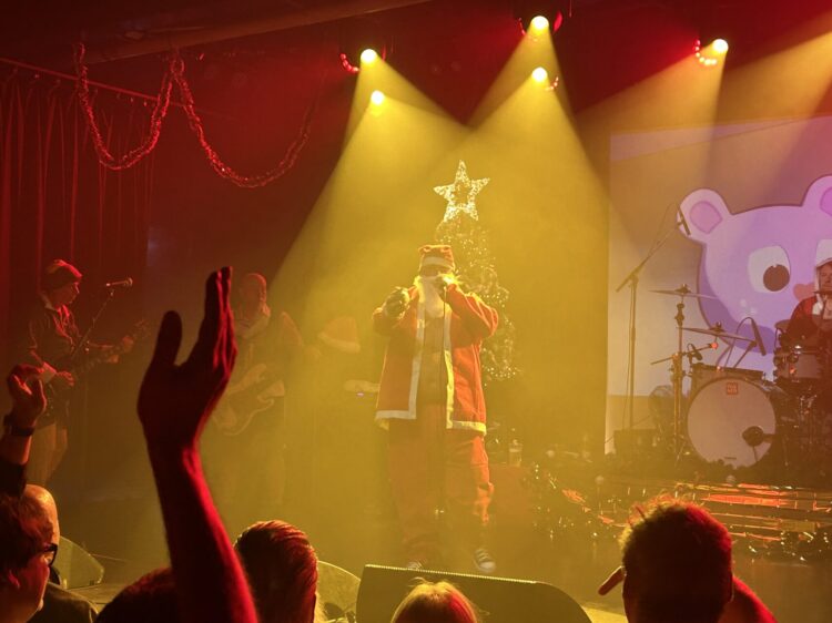 Live-Review! Peter And The Test Tube Babies 17.12. München, Werk@Backstage