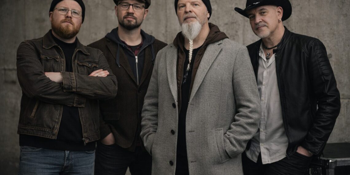 THE LAZY DAYZ: THE GIRL WITH THE BLUE HAT