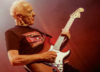 ROBIN TROWER: ONE MOMENT IN TIME – LIVE IN THE USA