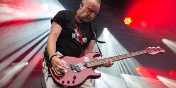 PETER HOOK & THE LIGHT am 31.3. in München im Technikum