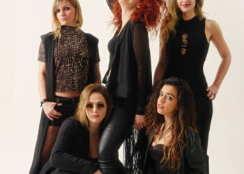 STRANGE KIND OF WOMEN