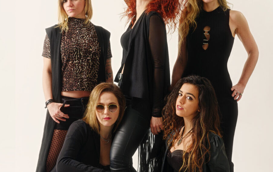 STRANGE KIND OF WOMEN