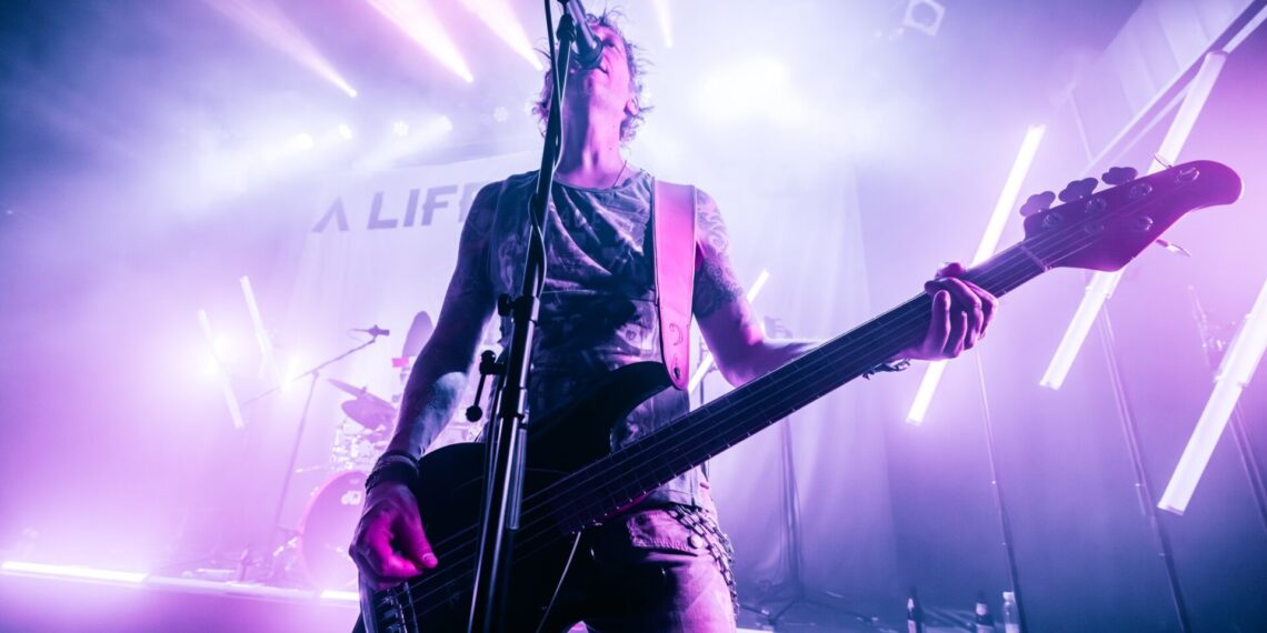 A LIFE DIVIDED auf Tour 2027