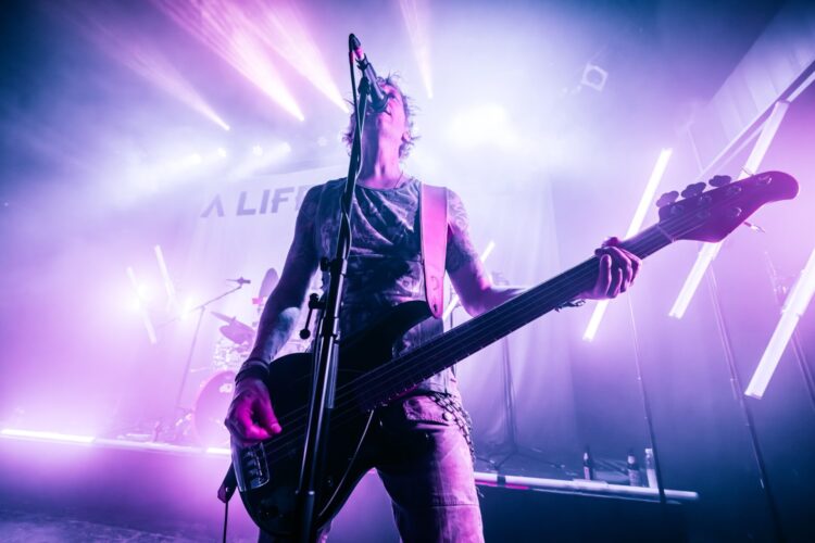 A LIFE DIVIDED auf Tour 2027