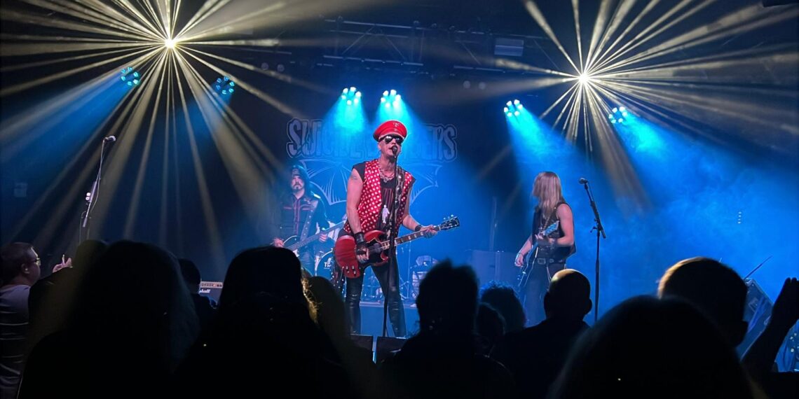Live-Review! Smoking Snakes + Crazy69 + Suicide Bombers 15.5. München, Halle@Backstage