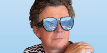 Die 80er Ikone Rick Astley kommt am 7. Juli 2026 das erste Mal in die Musik-Arena auf dem TollwoodSommerfestival