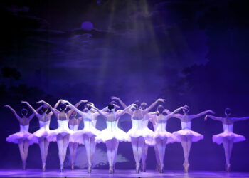 Das United Classic Ballet präsentiert „Schwanensee“