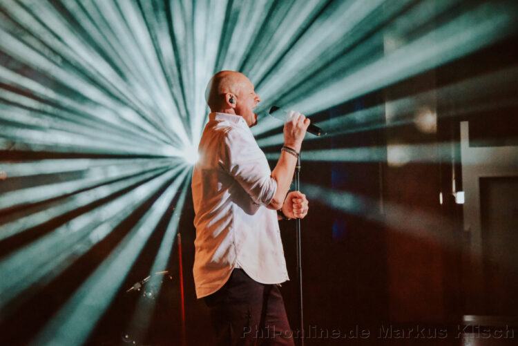 PHIL – THE GENESIS & PHIL COLLINS TRIBUTE SHOW