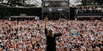 LESLIE CLIO auf Akustiktour 2027